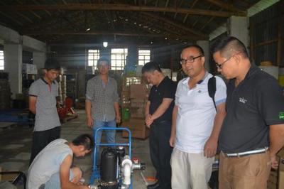 云南馬龍三?？萍籍a(chǎn)業(yè)王暉總來(lái)訪鄉(xiāng)喜液體肥